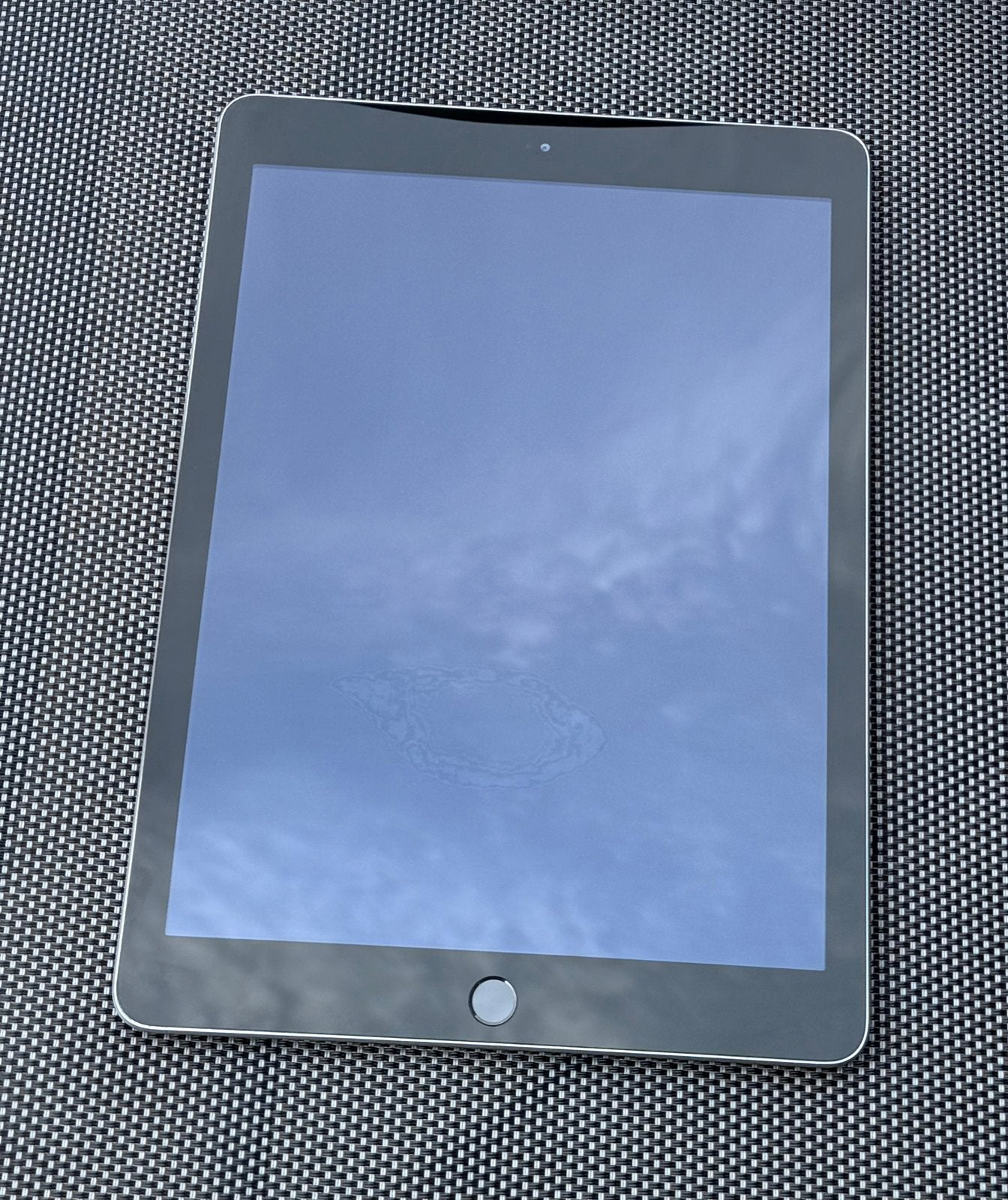 Apple ipad model A1822 ️❗️kapot️❗️ alleen voor onderdelen, Computers en Software, Apple iPads, 9 inch, 32 GB, Apple iPad, Ophalen of Verzenden