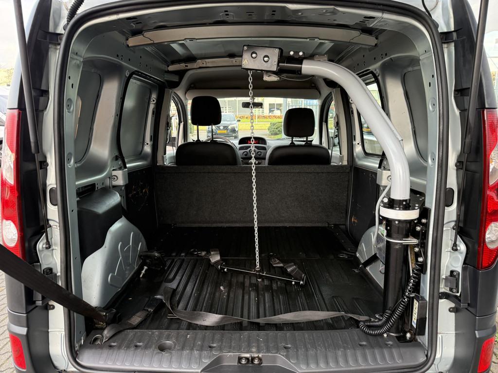 Renault Kangoo Express Rolstoelauto / Scootmobielauto 1.6-16, Stof, Gebruikt, Zwart, 4 cilinders