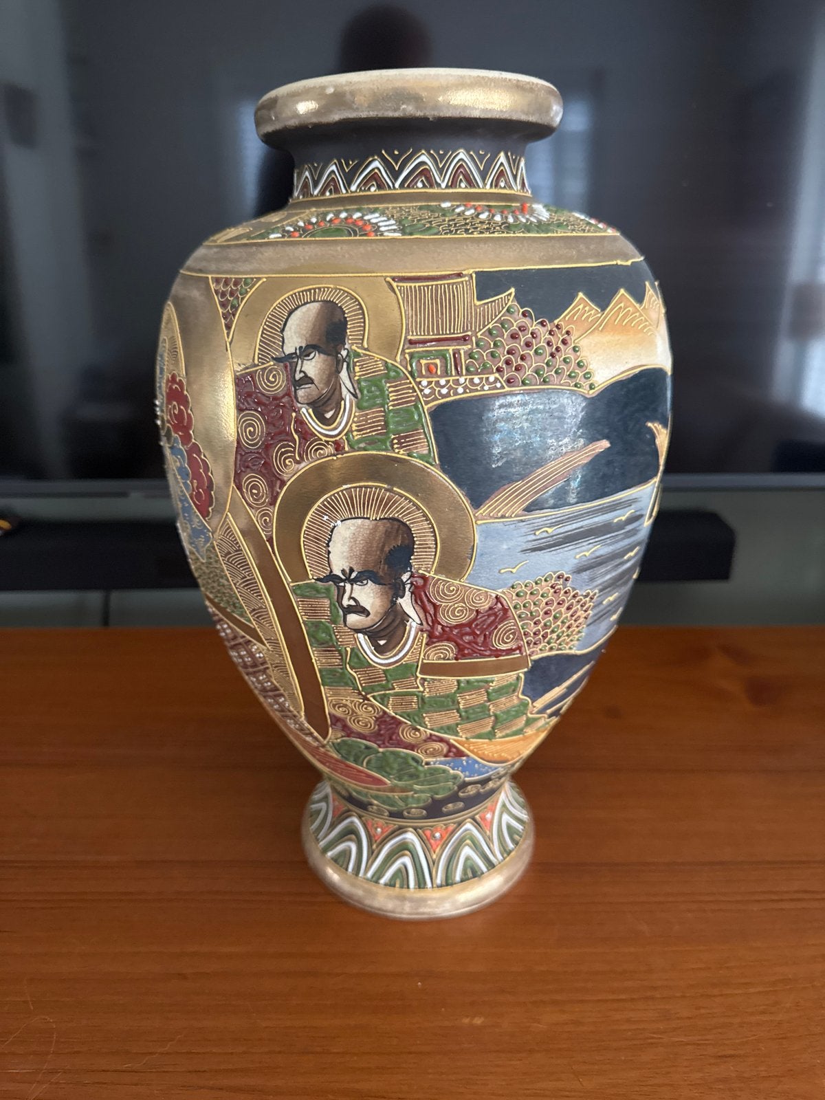 Antieke Japanse Satsuma Vaas met Gedetailleerde Scènes, Antiek en Kunst, Antiek | Vazen, Ophalen
