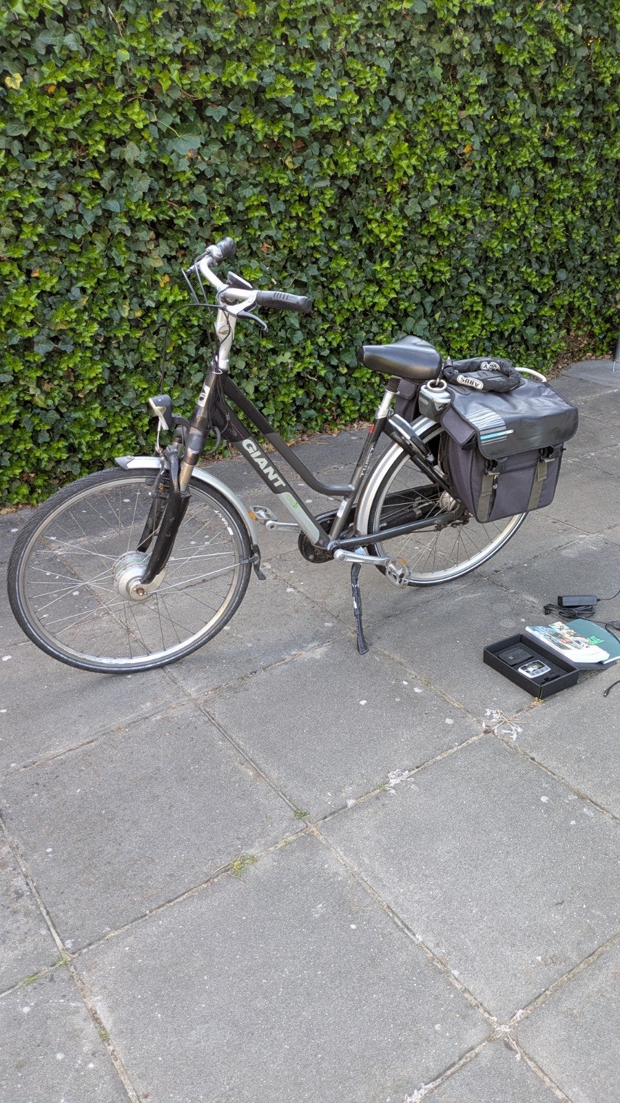 Giant elektrische fiets met fietstassen en oplader, Ophalen, Gebruikt, Giant, 47 tot 51 cm