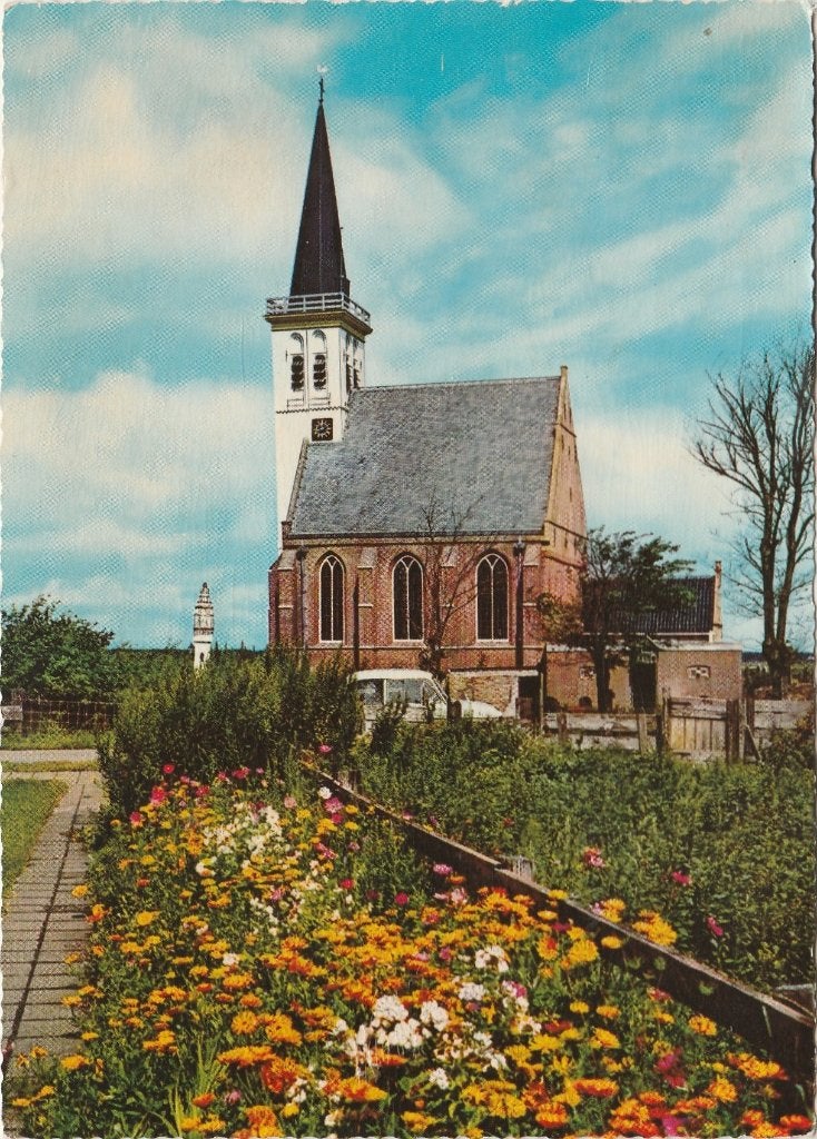 DEN HOORN Ned. Herv. Kerk met Bloemen, Verzenden, 1960 tot 1980, Gelopen, Waddeneilanden