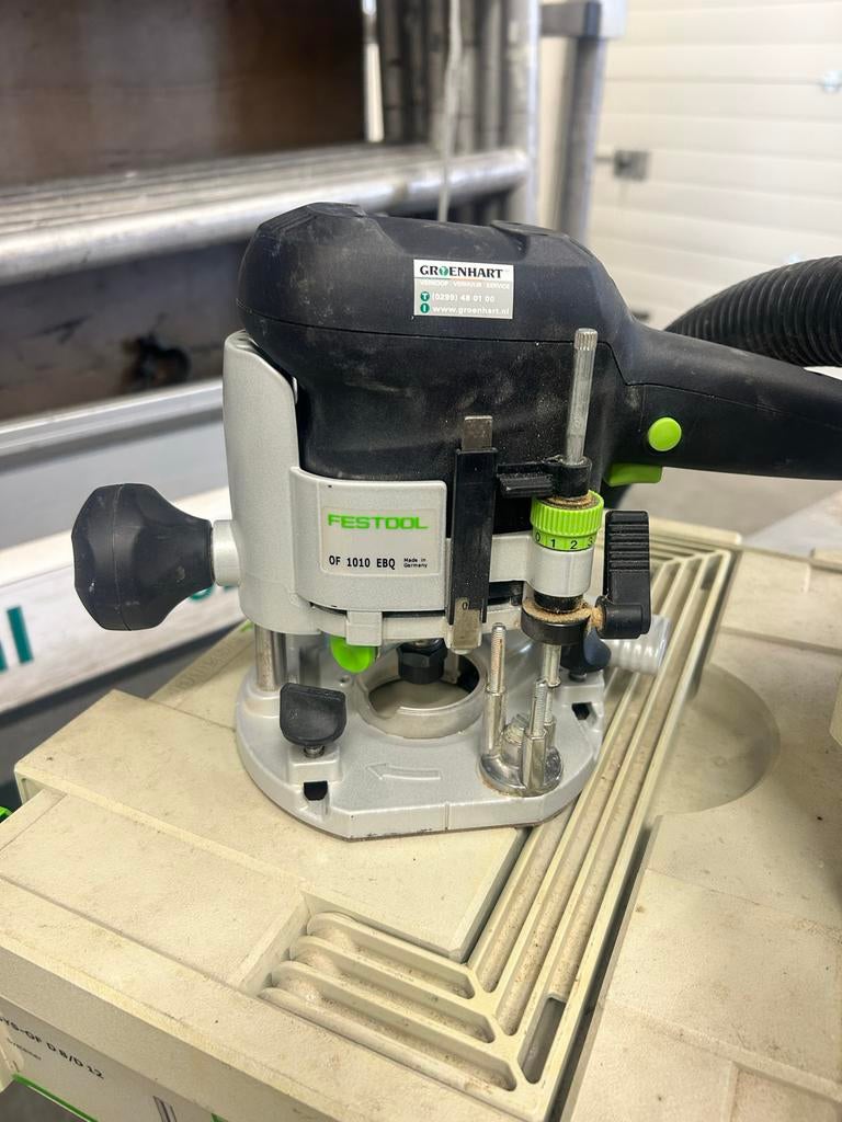 Festool Bovenfrees OF 1010 EBQ met Systainer en Freesjes, Ophalen, Gebruikt, Elektrisch, Bovenfrees