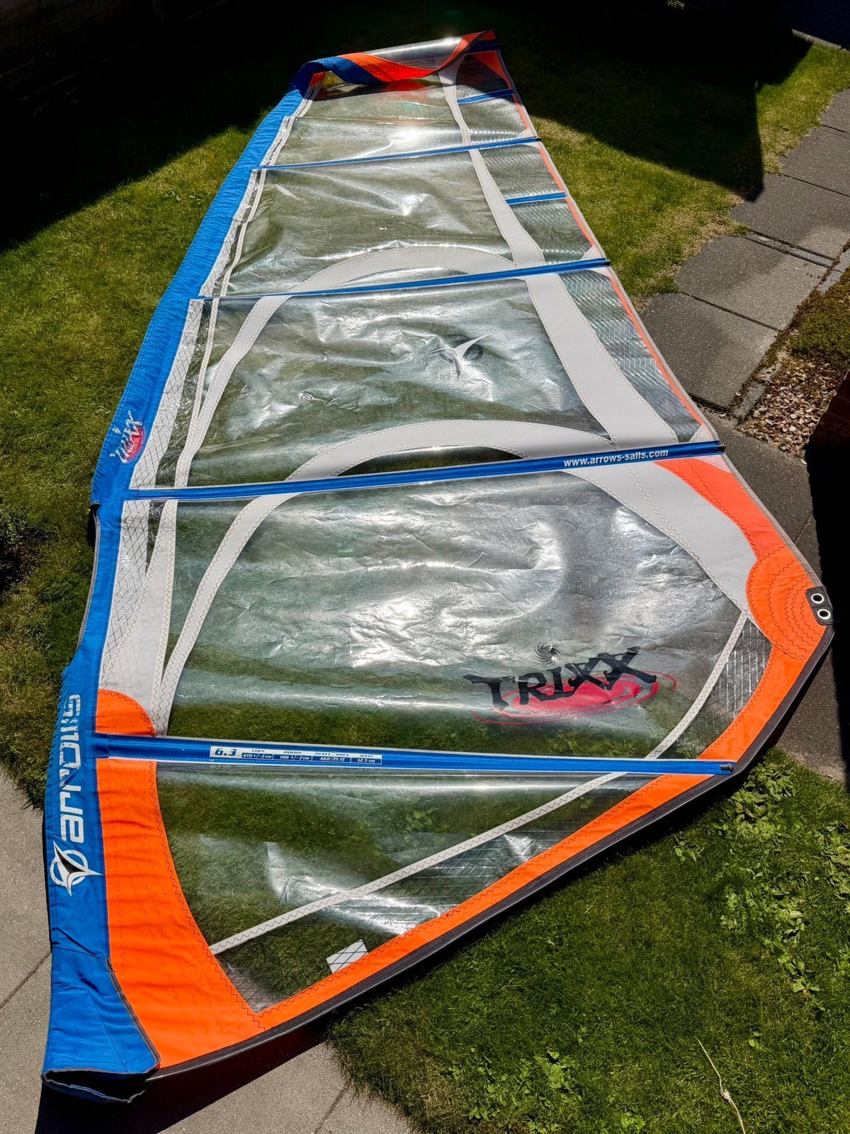 Te Koop: Arrows Trixx 6.3 m2 windsurfzeil, Ophalen, 5 tot 6.5 m², Arrows, Zeil