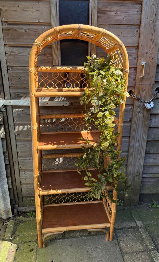 Mooi rotan kastje / rek met 5 planken, Huis en Inrichting, Kasten | Overige, Gebruikt, Ophalen of Verzenden