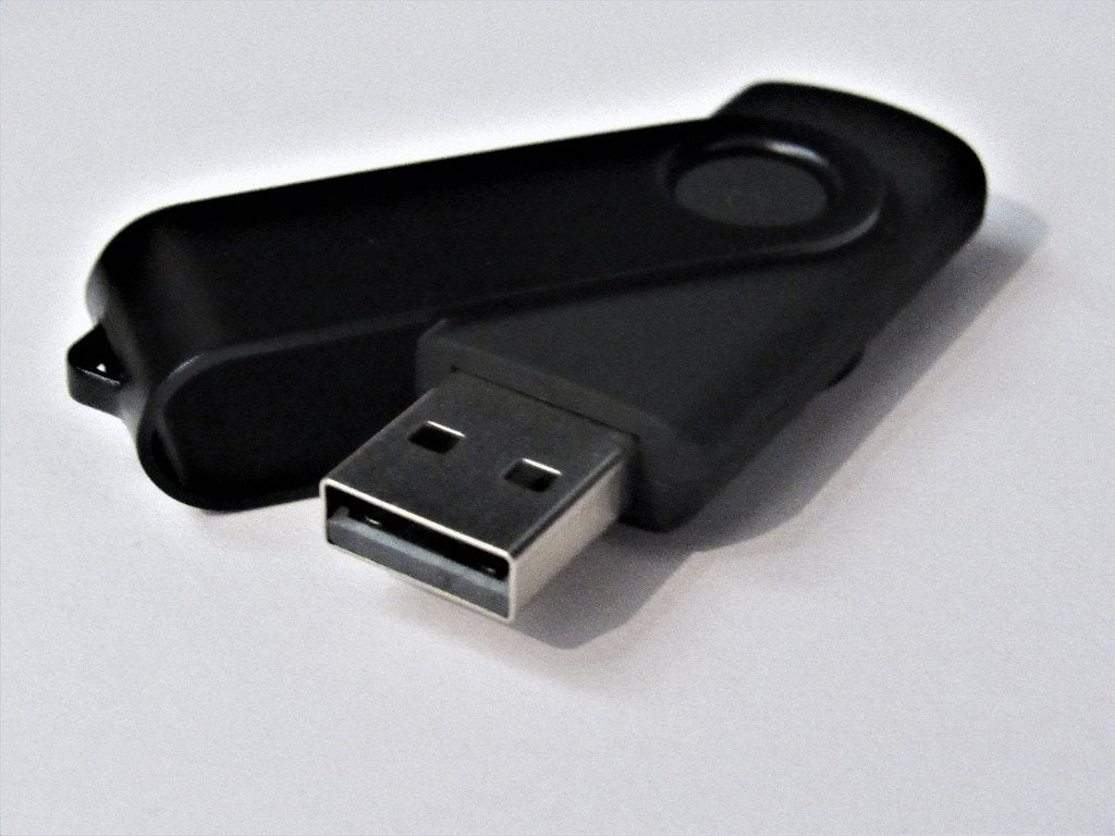 TMS Swivel USB 2.0 stick 8GB nieuw, Postadres, E-mailadres, 8 GB, Nieuw