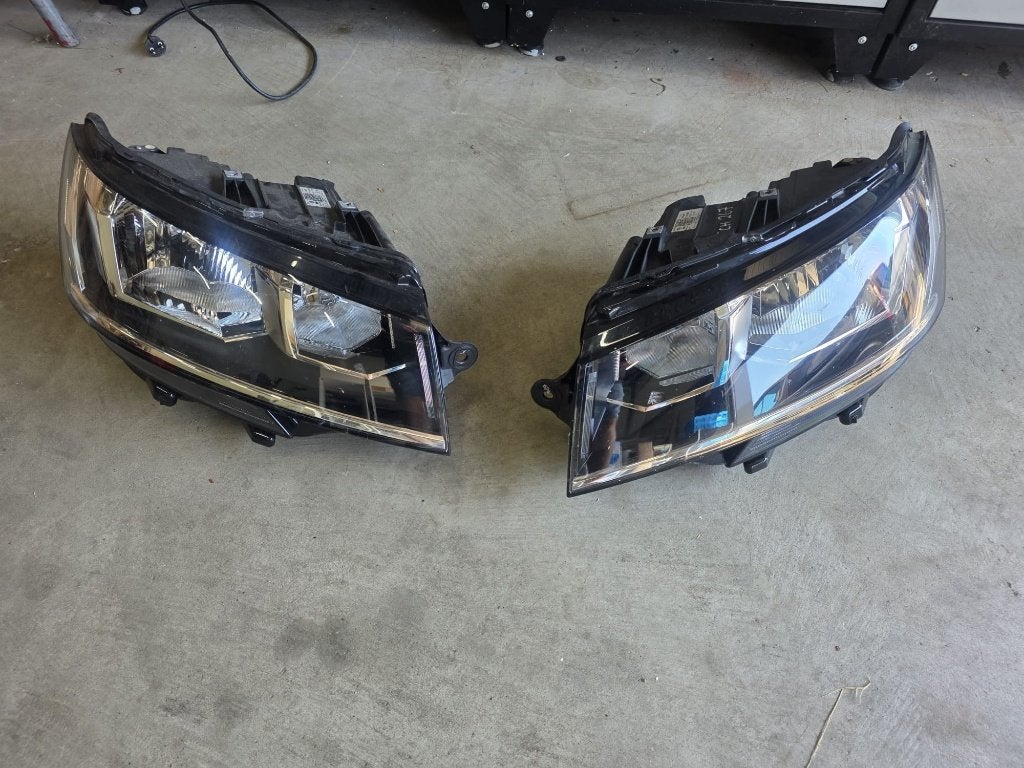 Originele VW Transporter T6.1  Koplampen Complete Set, Ophalen of Verzenden, Gebruikt, Volkswagen