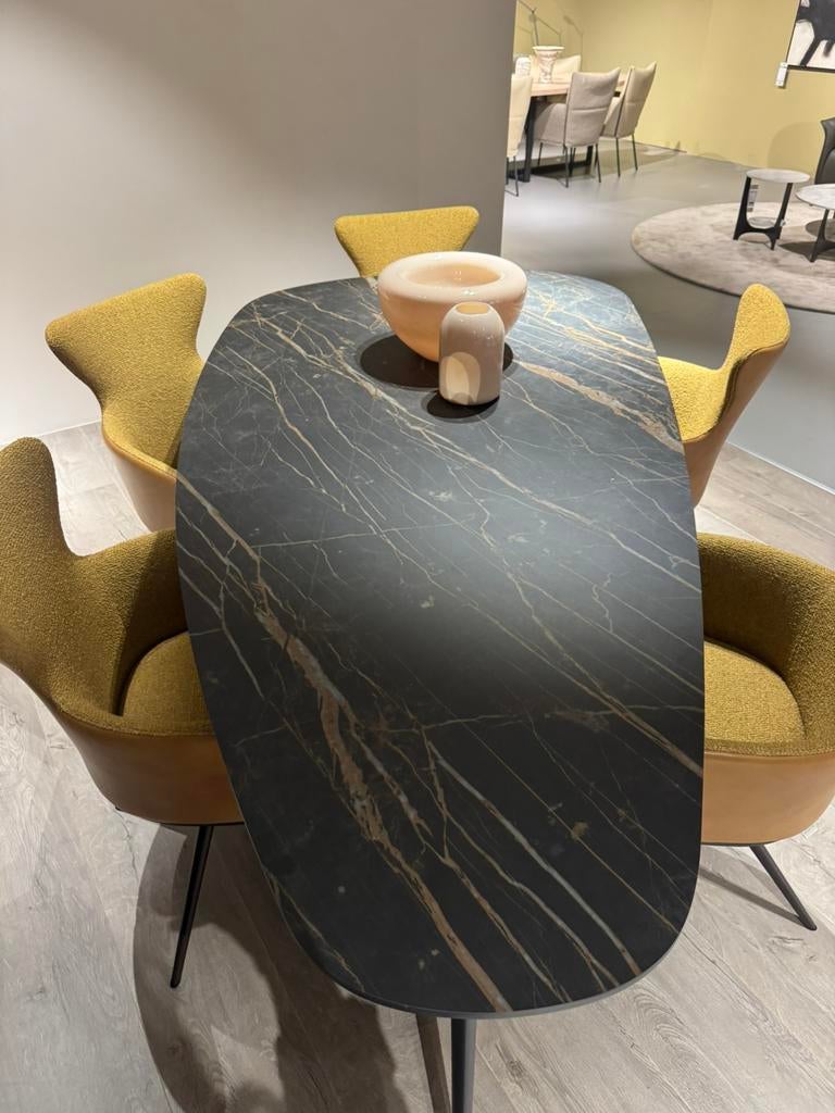 Eetkamertafel Pebble Metaform, Huis en Inrichting, Tafels | Eettafels, Ophalen of Verzenden, Zo goed als nieuw, Rechthoekig, 200 cm of meer