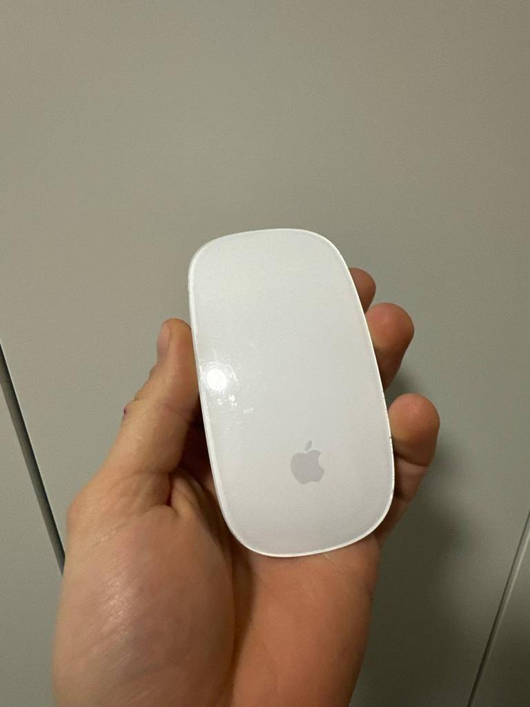 Apple Magic Mouse, Computers en Software, Muizen, Ophalen of Verzenden, Zo goed als nieuw