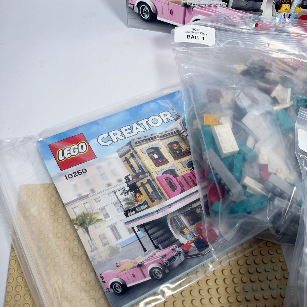 LEGO Creator Expert 10260 Downtown Diner, Kinderen en Baby's, Service@lego.com, Lego, Inclusief accessoires, Ophalen of Verzenden