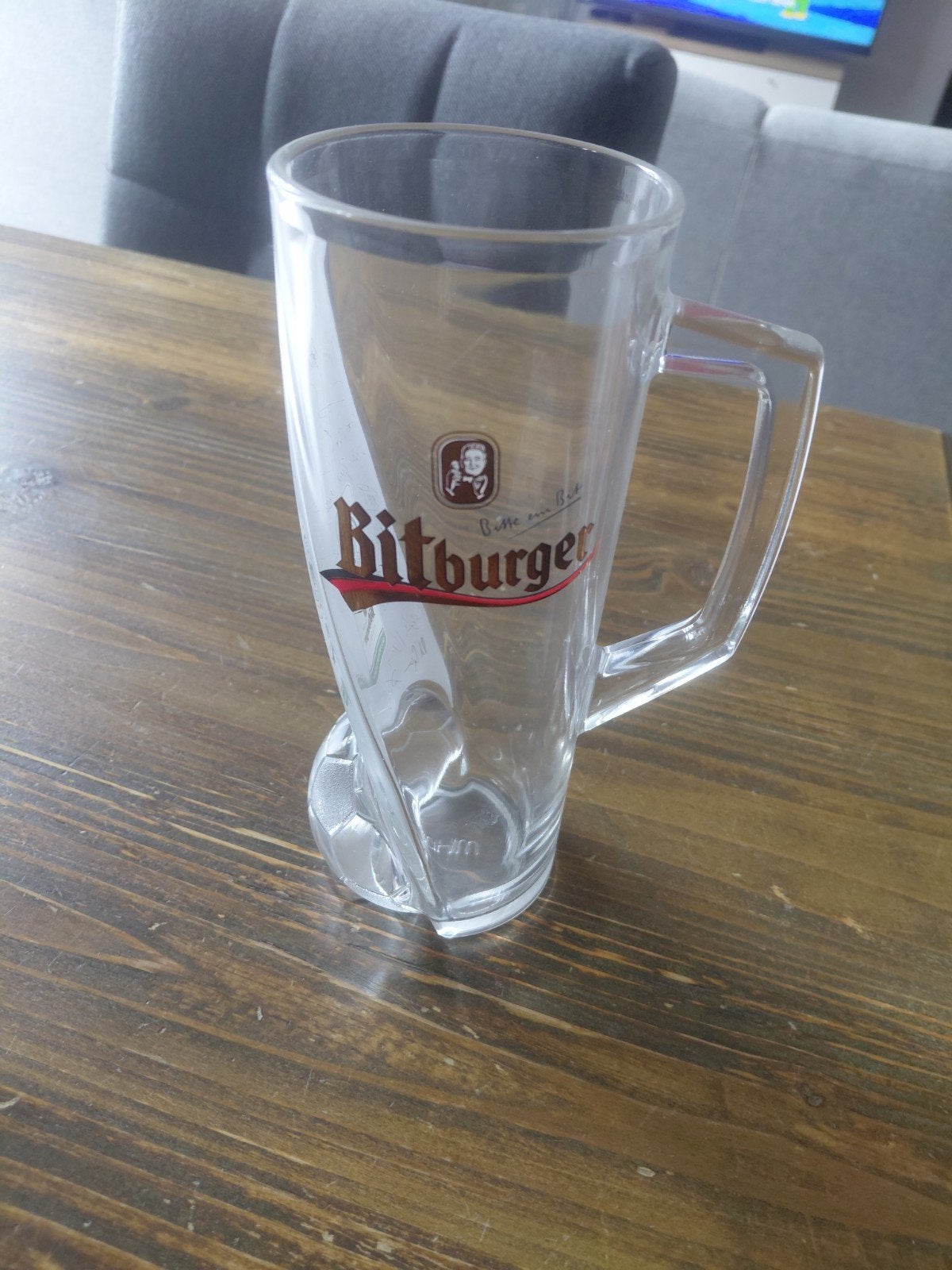 Bitburger bierglas met DFB-logo en handtekeningen, Verzamelen, Ophalen, Zo goed als nieuw, Glas of Glazen, Overige merken