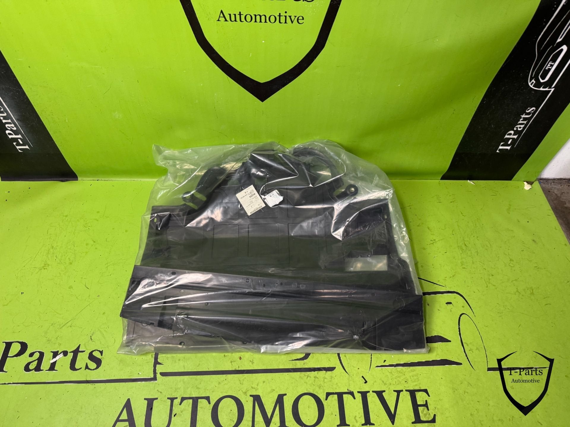 opel vivaro renault trafic onder plaat 93861667