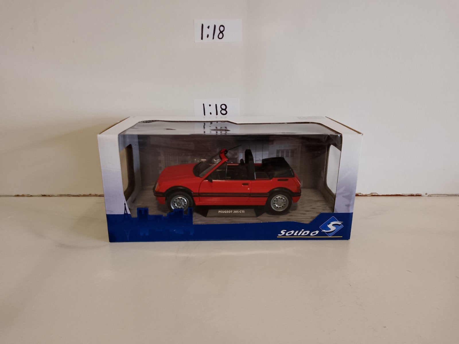 Solido - Peugeot 205 CTi  rood  - 1:18, Ophalen of Verzenden, Nieuw, Auto, Solido