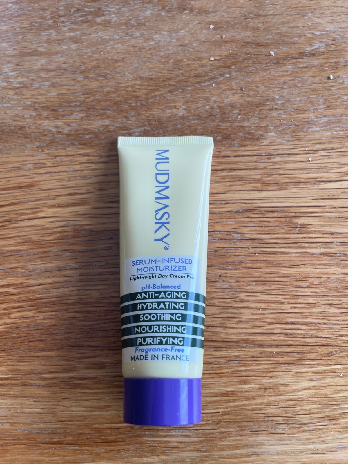 10 for 135 Euro MUDMASKY Serum-Infused Moisturizer Dagcrème, Ophalen of Verzenden, Nieuw, Gehele gezicht, Verzorging