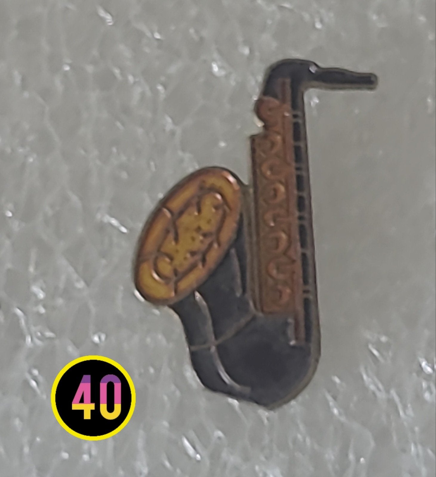 Vintage Saxofoon Pin - Muziekinstrument Speldje, Verzenden