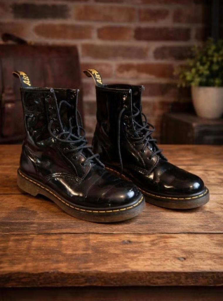 Dr Martens 41, Kleding | Dames, Schoenen, Zwart, Lage of Enkellaarzen, Ophalen of Verzenden, Dr. Martens