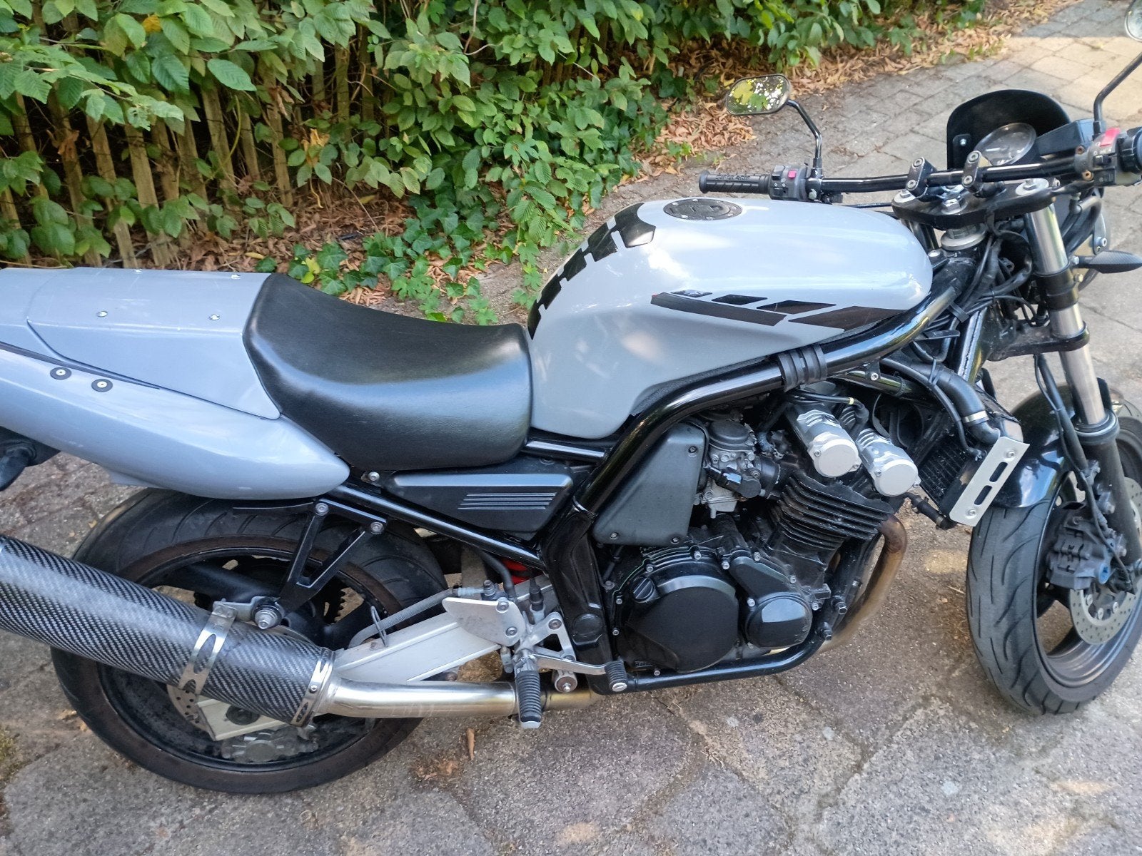 Yamaha Fazer 600 (2000) - Custom Build met extra's, Particulier, Toermotor