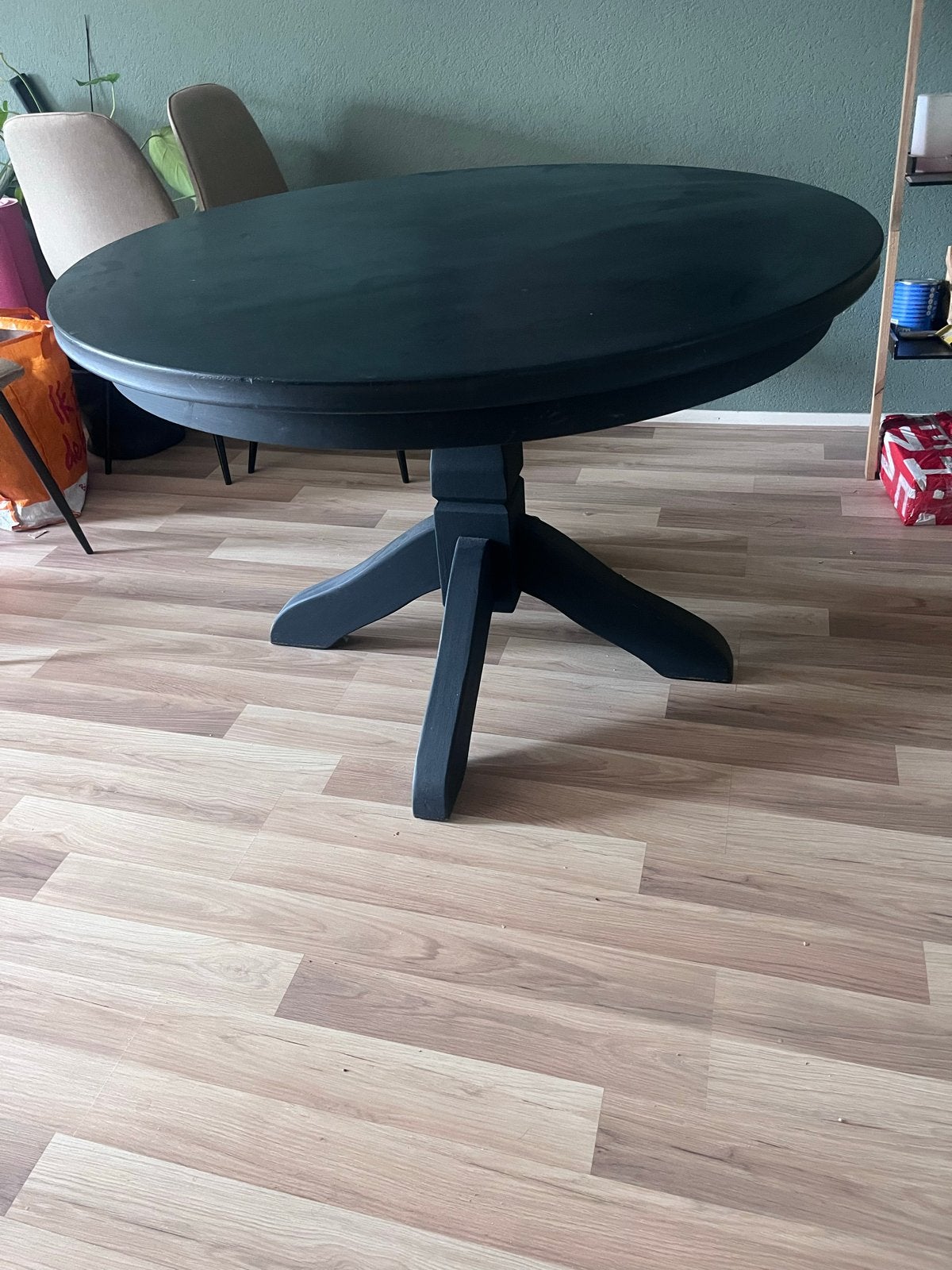 Zwart geverfde ronde tafel - opknapbeurt nodig, Ophalen, Gebruikt, 100 tot 150 cm, Rond