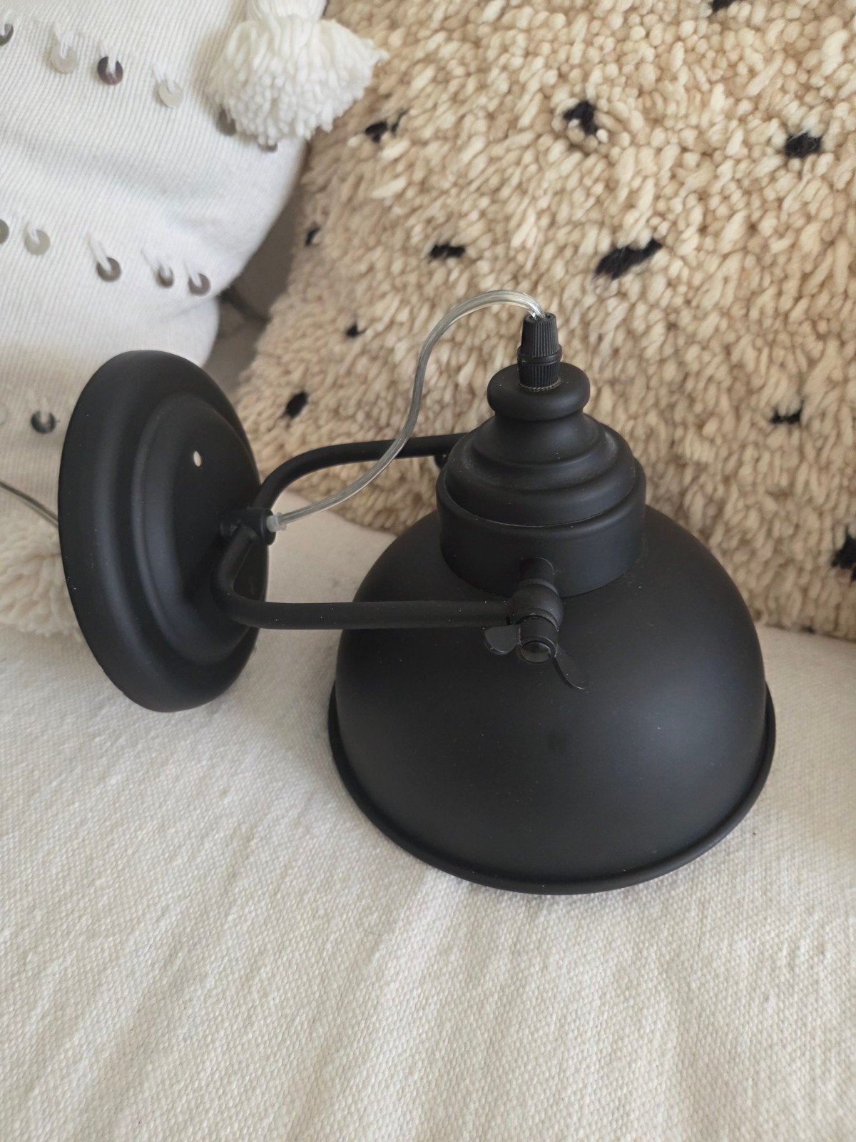 Wandlamp rond mat zwart, Ophalen of Verzenden, Zo goed als nieuw, Wandlamp, Zwart
