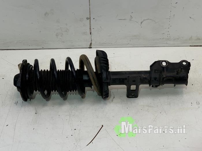Schokdemperpoot links-voor van een Mercedes Vito, Gebruikt, -, Ophalen of Verzenden, -