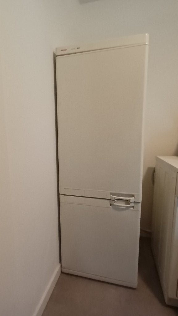 Bosch koel-vriescombinatie, Ophalen, 150 tot 200 liter, Gebruikt, Met aparte vriezer