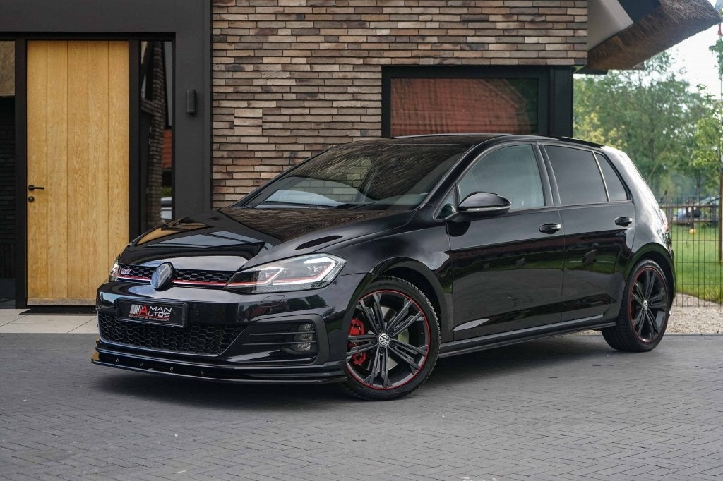 Volkswagen Golf 7.5 GTI Performance 245PK DSG 64DKM, Automaat, Stof, Gebruikt, Euro 6