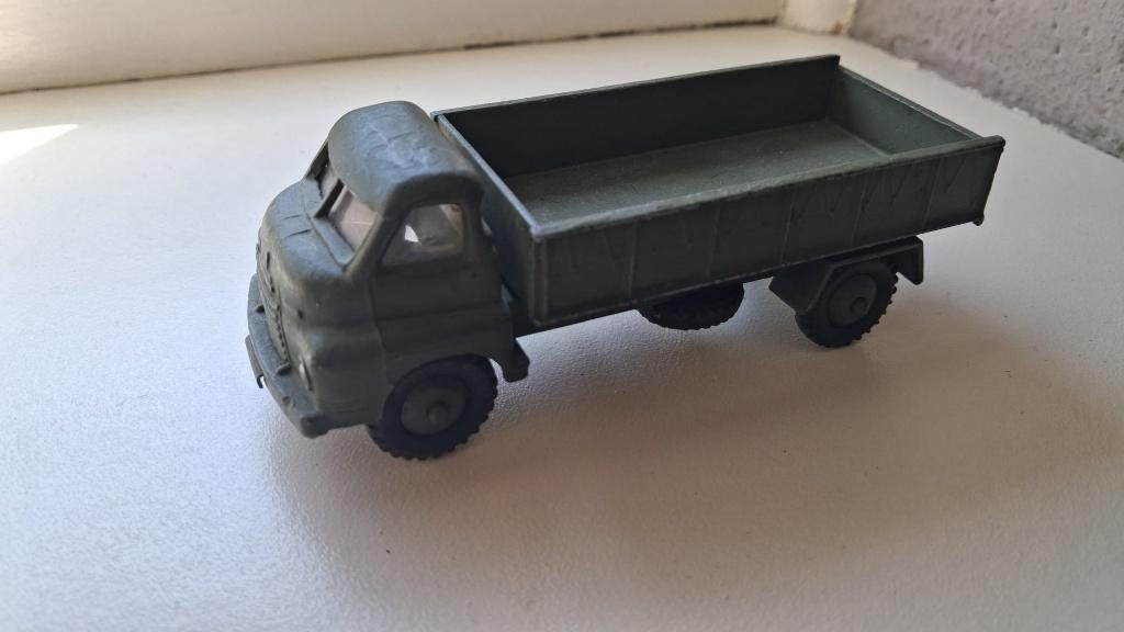 Dinky Toys Army vrachtwagen Bedford 621 - England 1954-1963, Ophalen of Verzenden, Landmacht, Engeland, Miniatuur of Beeldje