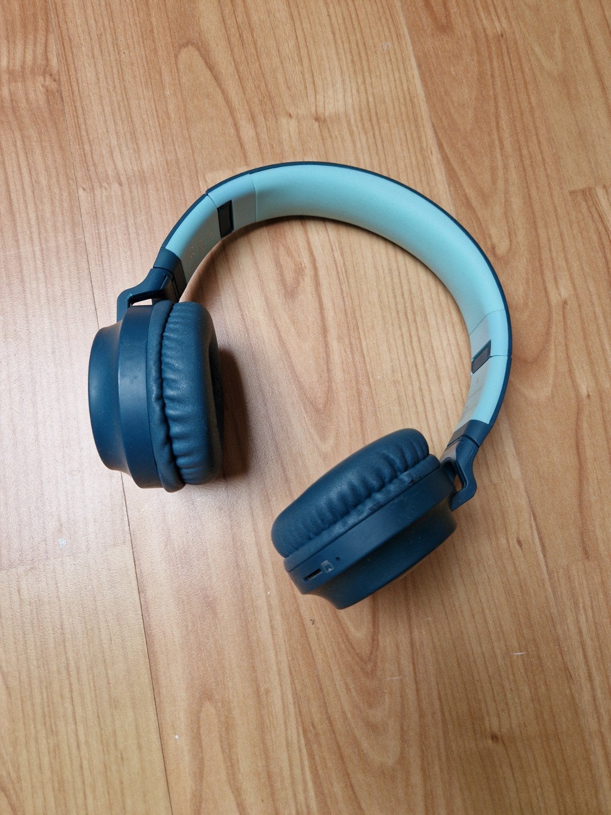 Powerlocus Kinder Koptelefoon - Draadloos & SD Kaart, Gebruikt, On-ear, Draadloos, Blauw
