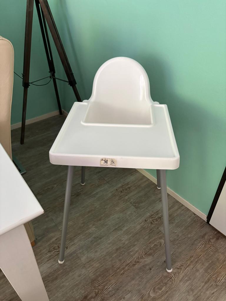 Ikea kinderstoel wit met afneembaar eetblad, Ophalen, Gebruikt, Overige typen, Afneembaar eetblad