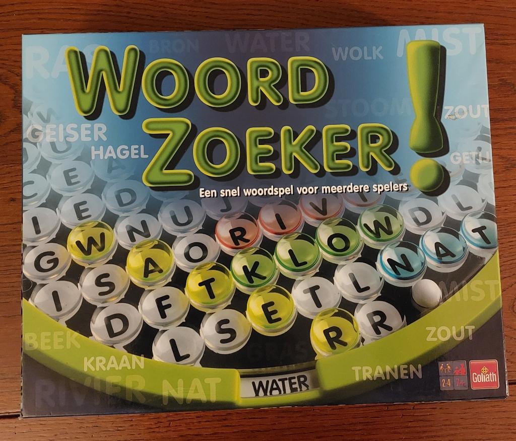 WOORDZOEKER.FAMILIESPLE TOT 7 PERSONEN, Vijf spelers of meer, Ophalen of Verzenden, Zo goed als nieuw