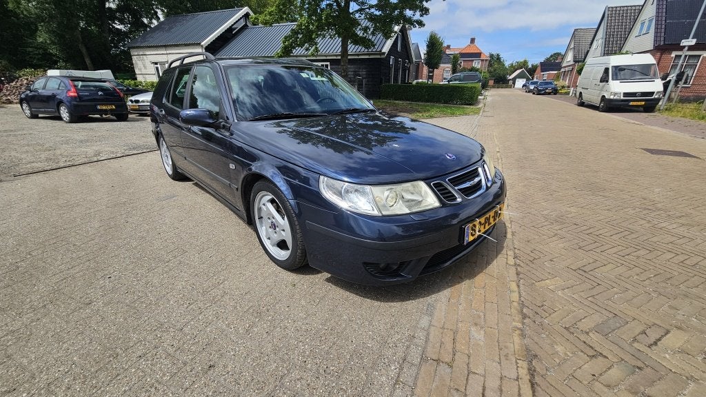 Saab 9-5 Estate 2.3 Turbo Aero (bj 2004, automaat), 4 cilinders, 2290 cc, Blauw, Parkeersensor