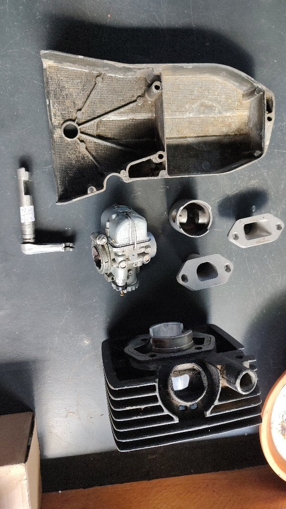Zündapp KS 80 cilinder + restand, zie foto's, Ophalen of Verzenden, Gebruikt, Cilinder