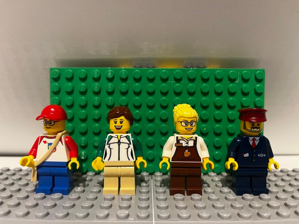 Minifiguren uit de legoset 60197, Ophalen of Verzenden, Zo goed als nieuw