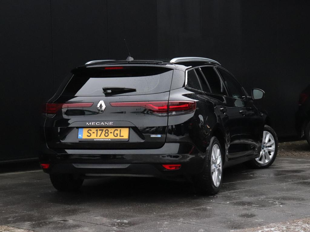 Renault Mégane Estate 1.6 E-Tech Plug-In Hybrid 160 Equilib, Gebruikt, 4 cilinders, 1573 kg, Zwart