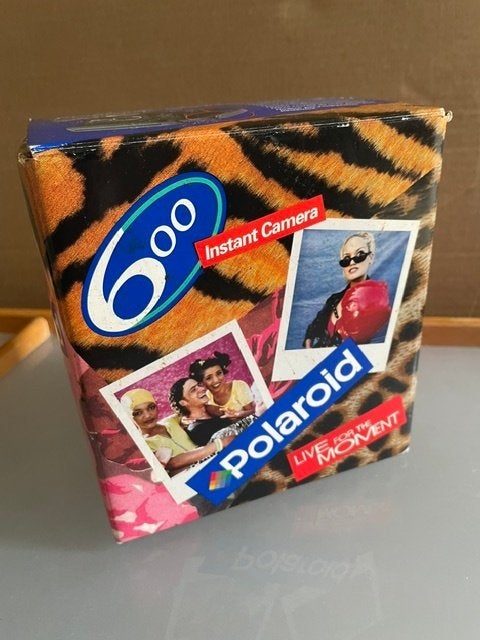 Polaroid 600 Instant Camera -  donkergrijs (exclusief film), Audio, Tv en Foto, Fotocamera's Analoog, Ophalen of Verzenden, Gebruikt