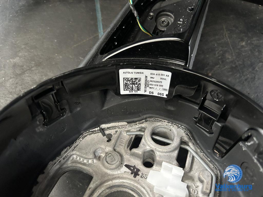 Originele Audi Q2 82A A3 8Y A1 81A leder stuurwiel stuurbedi, Auto-onderdelen, Interieur en Bekleding, Gebruikt, -, -, Ophalen of Verzenden