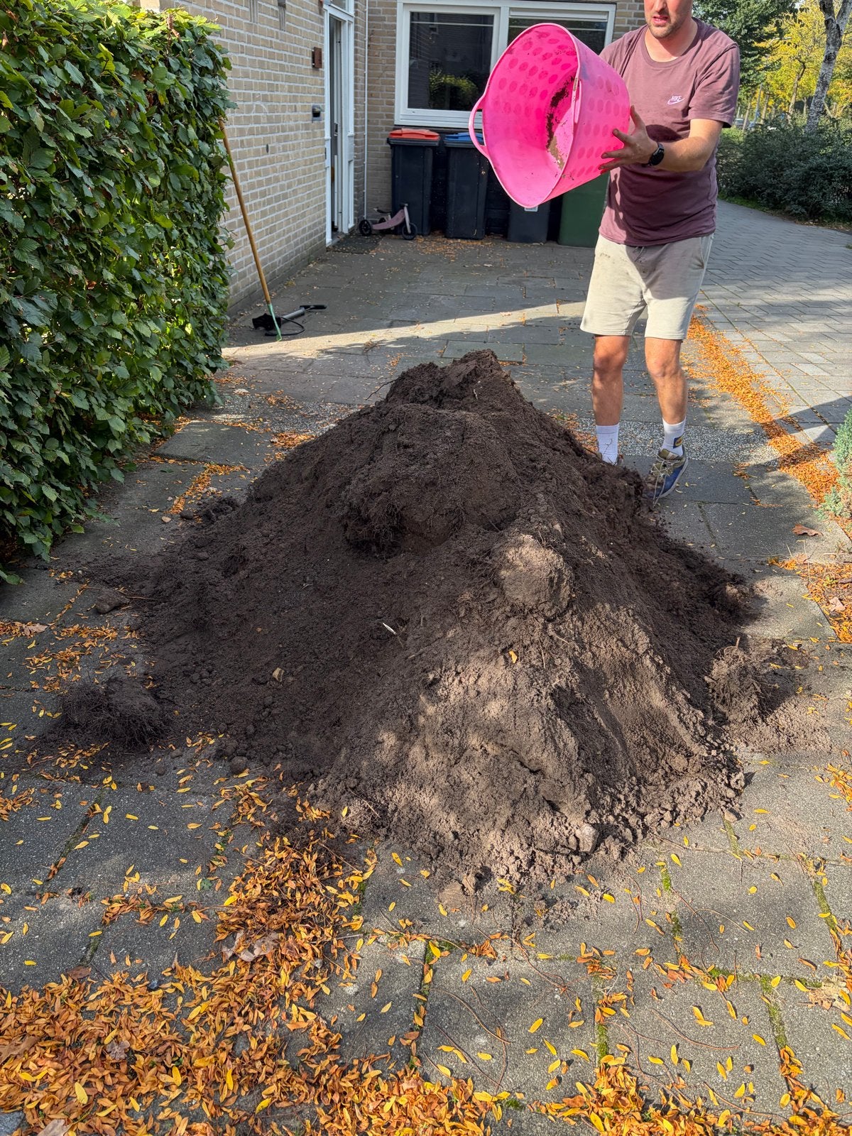 Gratis Zand/Aarde 6,5 KUUB  uit Voortuin Af te Halen, Ophalen, Gebruikt, Ophoogzand