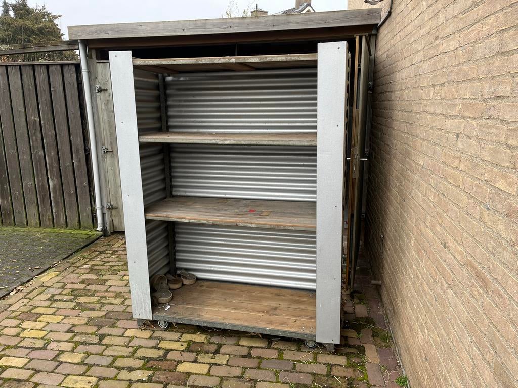 Deense kar omgebouwd tot praktische verrijdbare tuinkast, Ophalen of Verzenden, Gebruikt