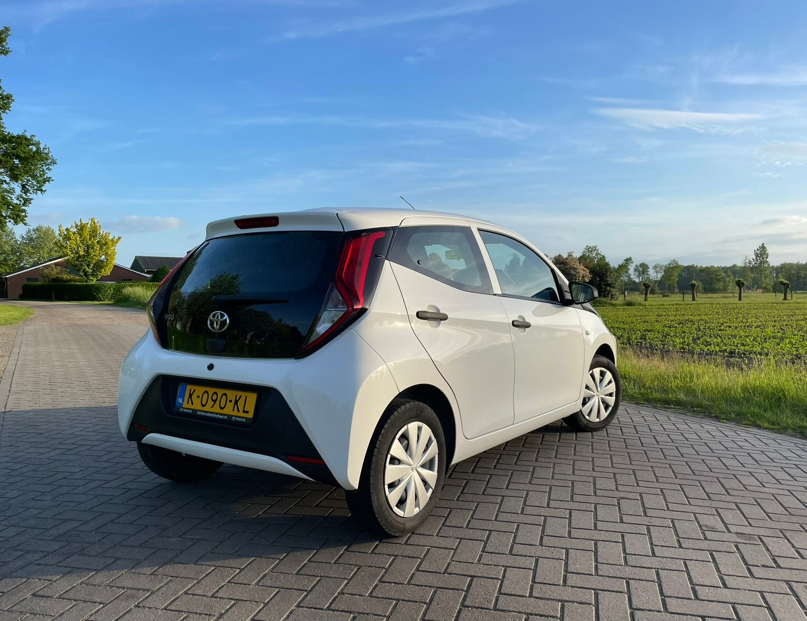 Toyota Aygo 1.0 VVT-i X-Fun 5DRS 2020 |Airco|Cruise, Voorwielaandrijving, Stof, Euro 6, 4 stoelen