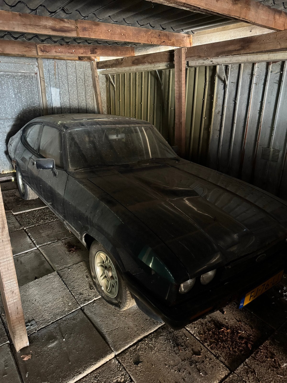 Ford Capri 2.3 S 1979 Bruin, Auto's, Ford, 2294 cc, Leder en Stof, 524 kg, Origineel Nederlands