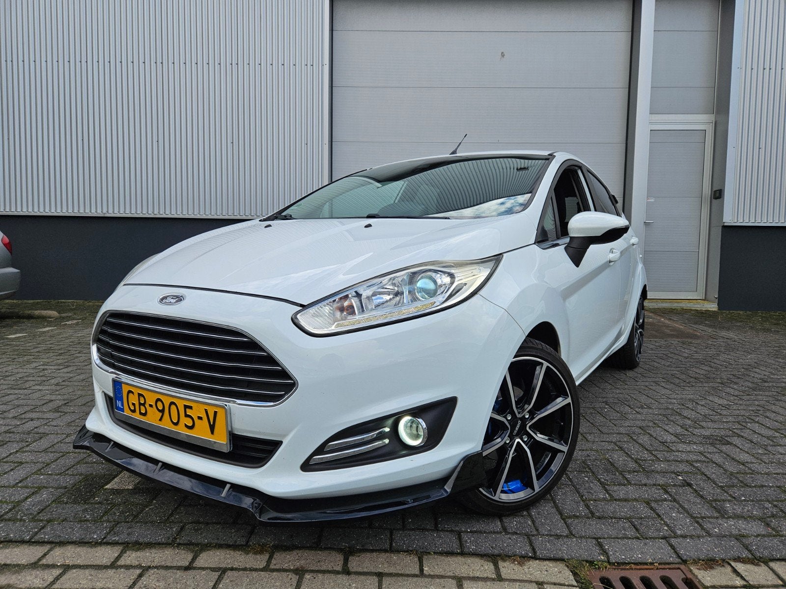 Unieke Luxe Uitgevoerde Ford Fiësta 1.0 Ecoboost uit 2014, Voorwielaandrijving, Euro 5, Stof, 40 €/maand