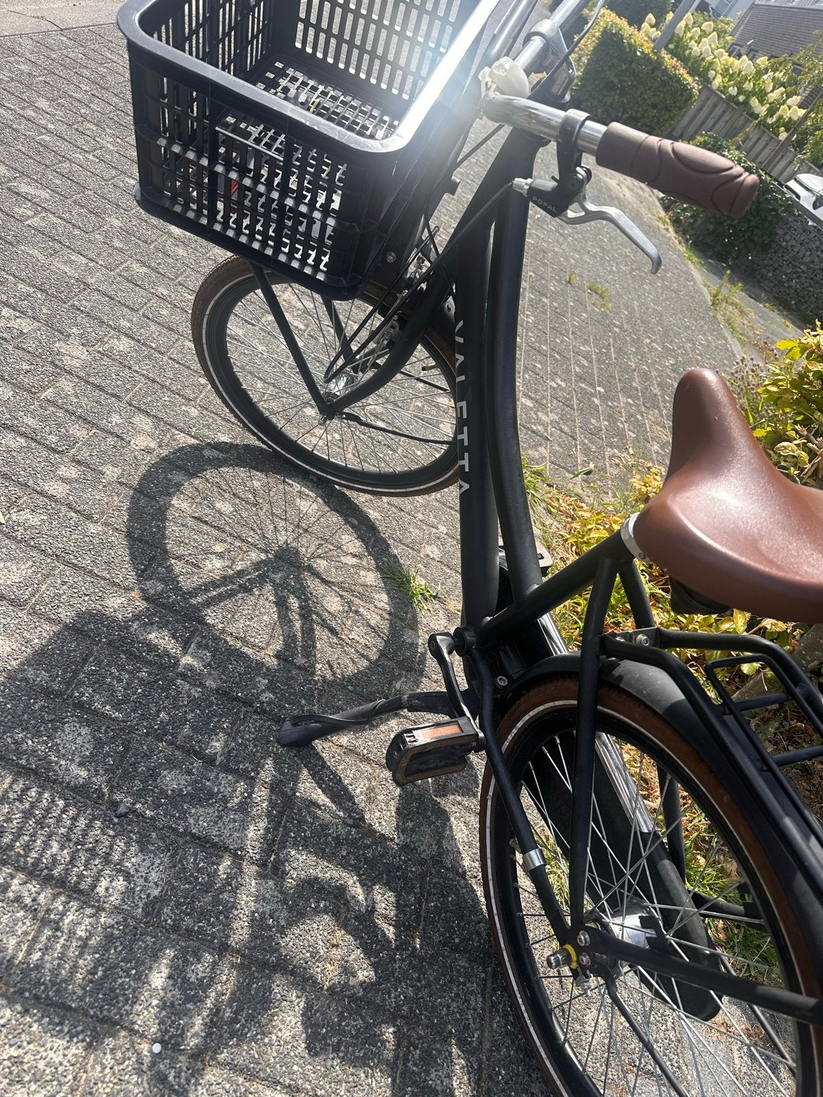 Valetta Cargo N3, 22 inch Meisjesfiets Mat Zwart incl. krat, Ophalen, Gebruikt, 22 inch