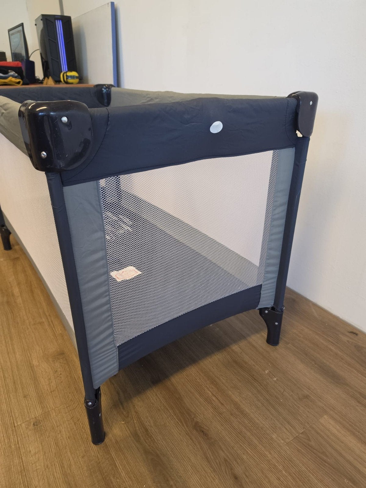 Inklapbaar campingbedje - Zo goed als nieuw, Kinderen en Baby's, Boxen, Ophalen of Verzenden, Zo goed als nieuw, Rechthoekig