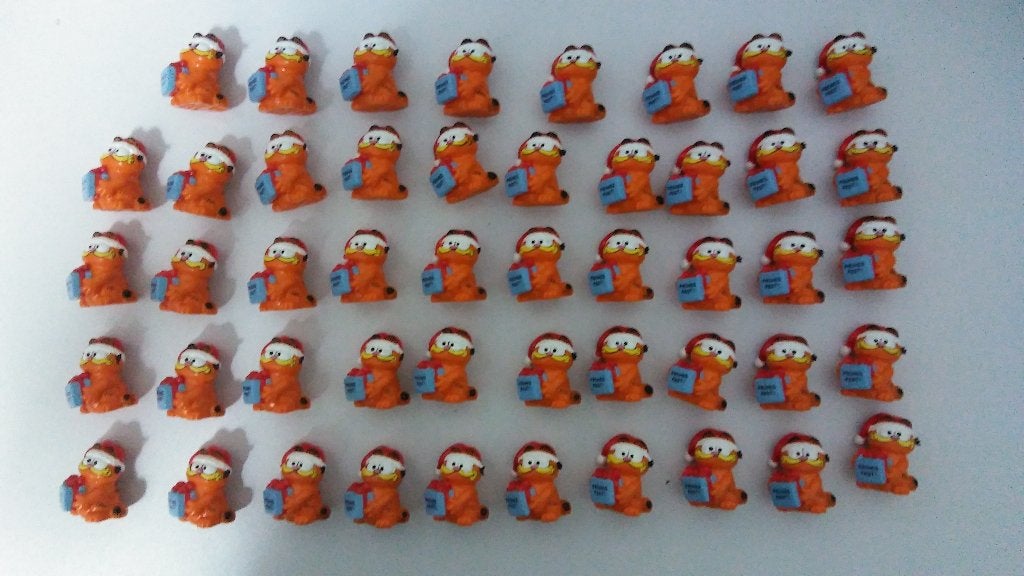 Garfield pvc figuur kerstman klein stripfiguur kat poes, Verzenden, Garfield, Zo goed als nieuw, Beeldje of Figuurtje
