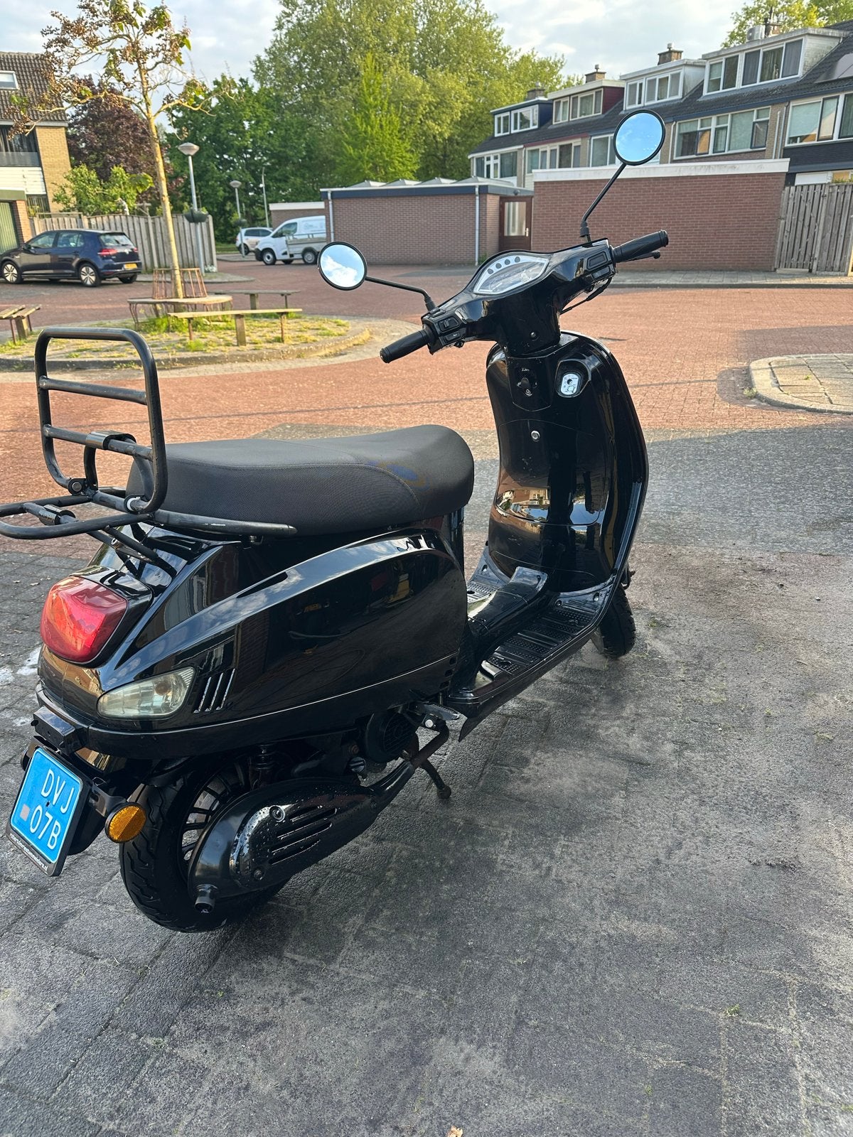 Zwarte Scooter - Goed Onderhouden, Ophalen of Verzenden, Gebruikt, Benzine, Overige merken