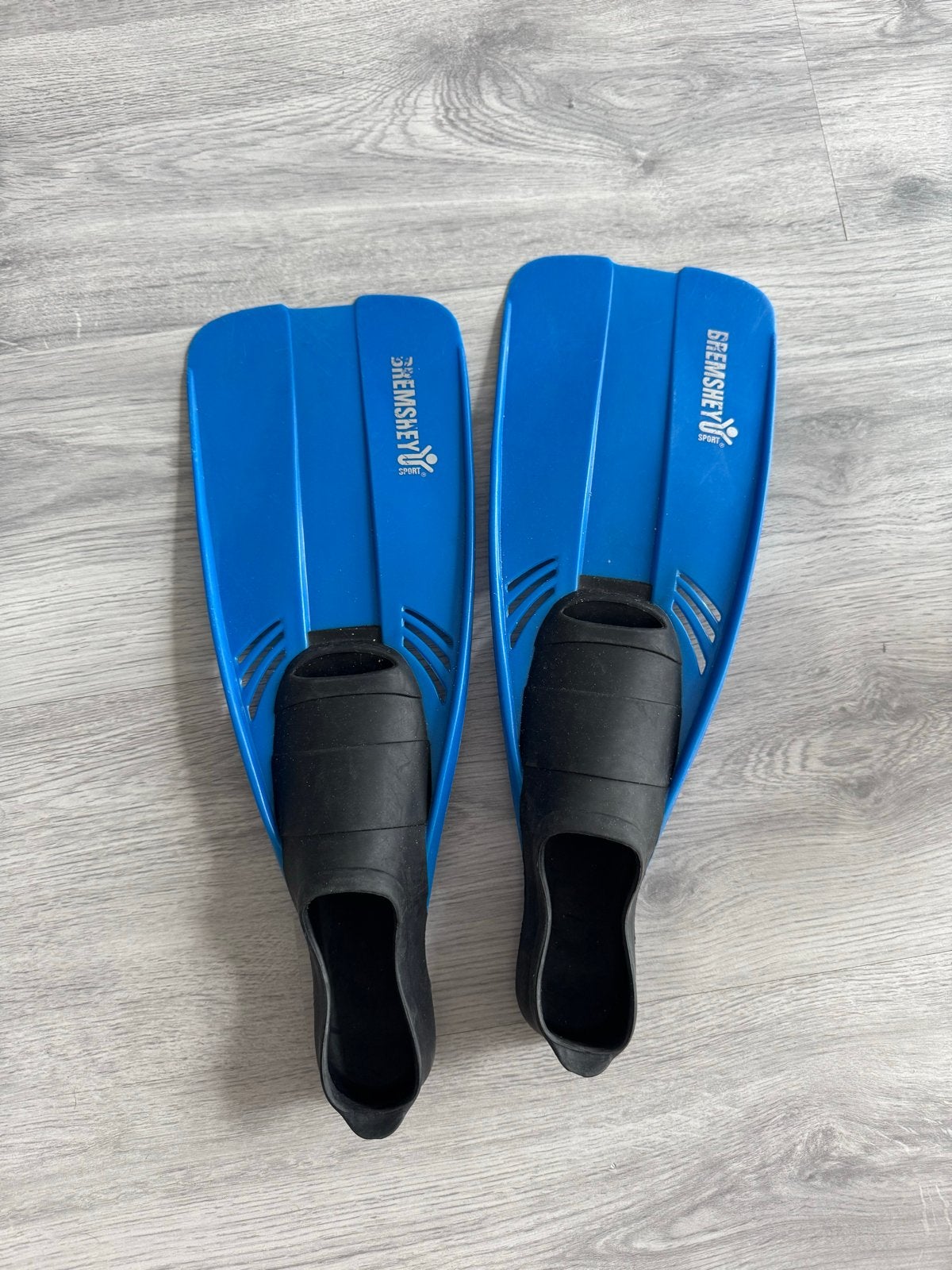 Bremshey Sport flippers maat 31-33, Ophalen of Verzenden, Gebruikt, Zwem- of Duikvliezen