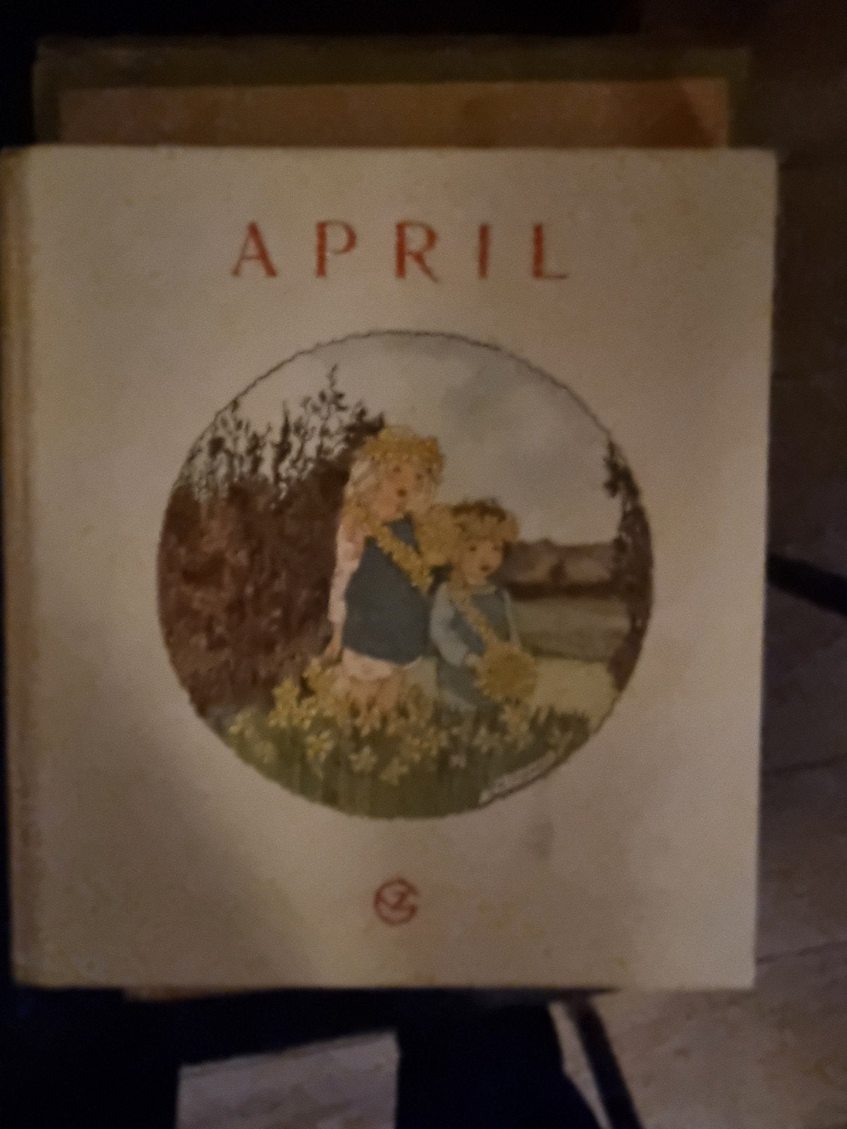 April Grasmaand - Tekeningen en versjes van Rie Cramer, Ophalen of Verzenden, Gelezen, Rie Cramer