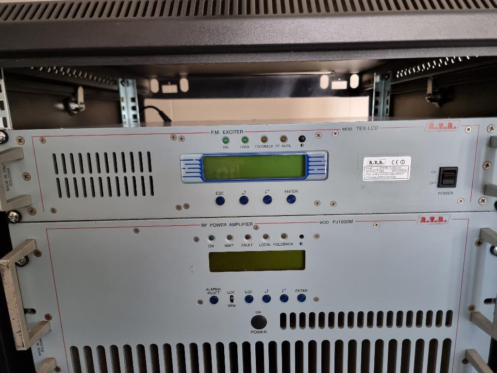 RVR sturing (30 watt) & Eindtrap (1150 watt) set, Telecommunicatie, Ophalen, Zo goed als nieuw, Zender