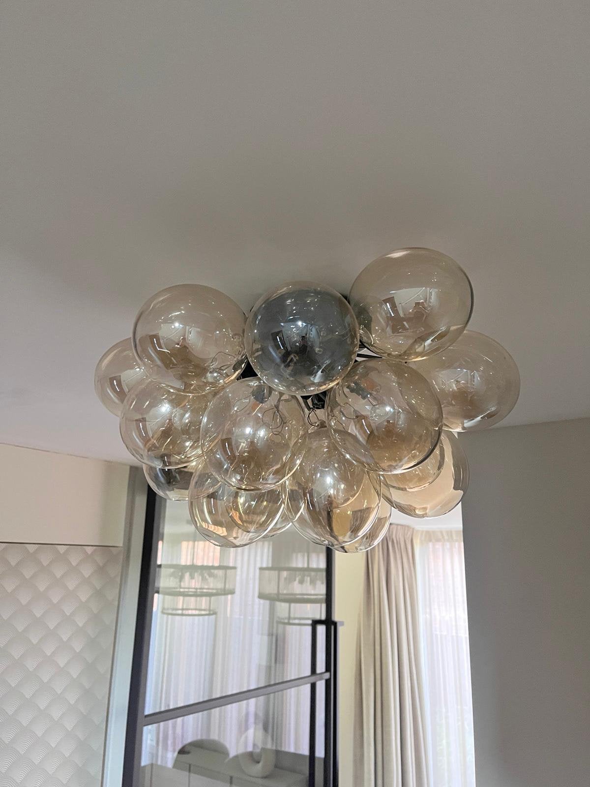 Plafondlamp zwart met glasbollen, Ophalen, Zo goed als nieuw, Glas