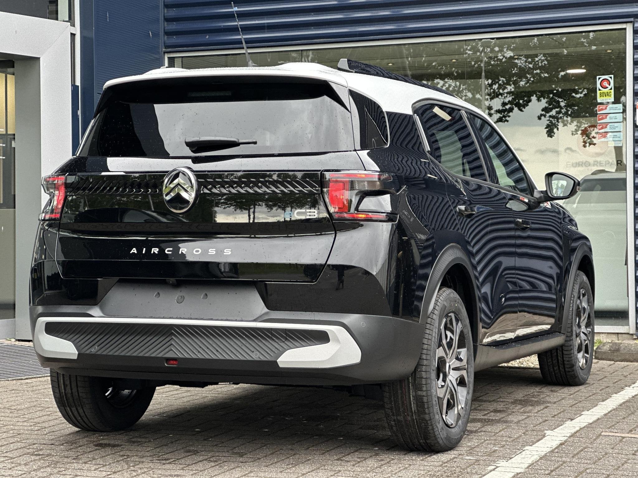 Citroen Ë-C3 Aircross Plus 113pk Extended Range 54 kWh | Co, Auto's, Citroën, 327 min, Zwart, 1508 kg, Parkeersensor