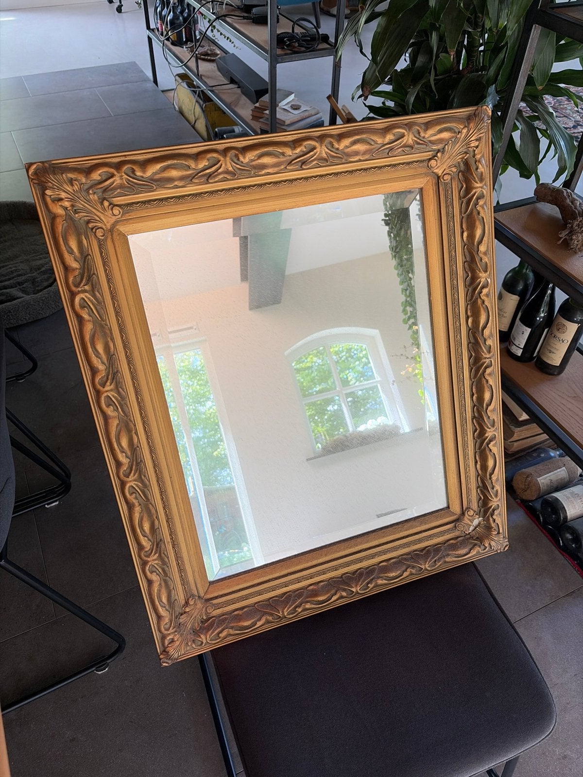 Spiegel met gouden lijst - 58x68 cm, Huis en Inrichting, Woonaccessoires | Spiegels, Ophalen, Gebruikt, Minder dan 100 cm, Rechthoekig